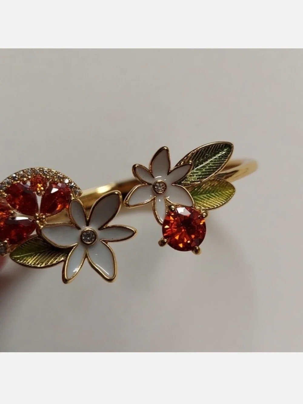 Kate Spade Surprise Sweet Citrus Hinge Cuff bracelet. Elegant floral bracelet f - Picture 6 of 8